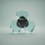 Holo-Icon: Drei Stufen mit Rückfluss in einen Kern als Symbol für lernende Weiterentwicklung.